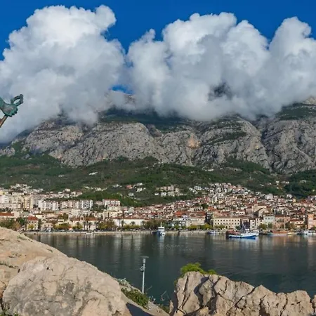 Apartment Ema Makarska
