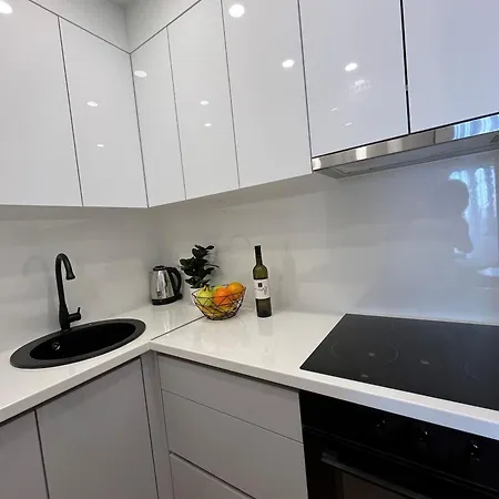 Ema Apartment