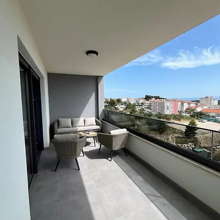 Ema Apartment *