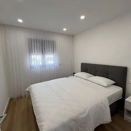 Ema Apartment